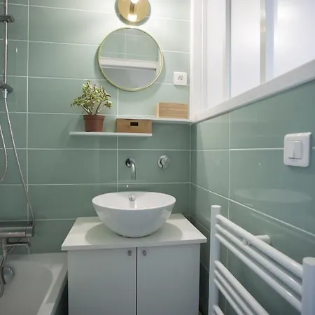 Apartament Charming Bright Studio Near The Batignolles *